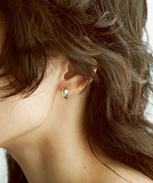 SMELLY so’ tiny earring