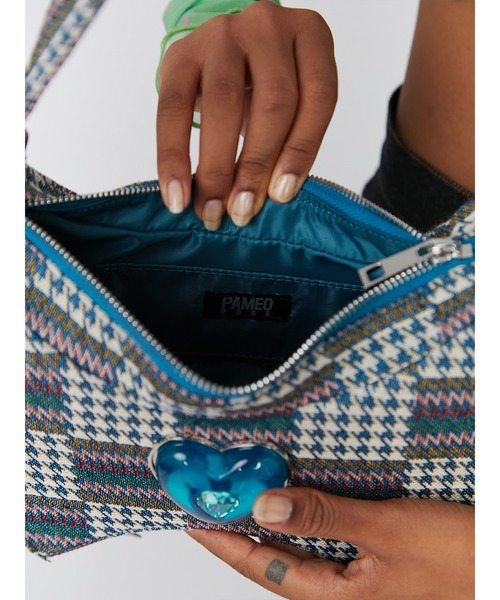 PAMEO POSE(パメオポーズ)の「Teenager Bow Bag Mix(ハンドバッグ・レディース・マルチ・FREE)」の8枚目の写真