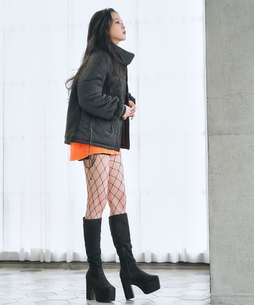 Diable baiser（ディアブルベーゼ）の「スタンドカラー中綿ジャケットコート（その他アウター・レディース・ブラック・MEDIUM/XX-LARGE/X-LARGE/LARGE）」の4枚目の写真