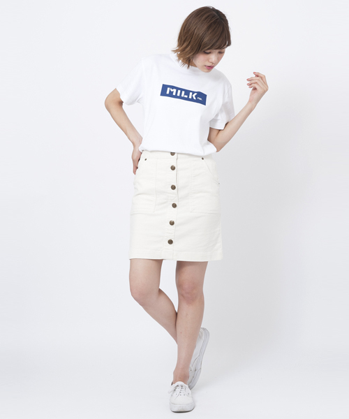 MILKFED.(ミルクフェド)の「FRONT BUTTON SKIRT(スカート・レディース・ホワイト/ベージュ/インディゴブルー・MEDIUM/SMALL)」の2枚目の写真