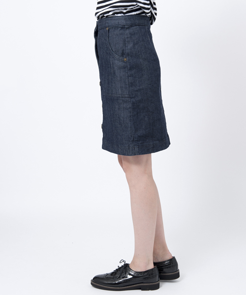 MILKFED.(ミルクフェド)の「FRONT BUTTON SKIRT(スカート・レディース・ホワイト/ベージュ/インディゴブルー・MEDIUM/SMALL)」の4枚目の写真