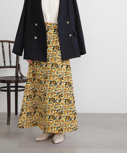 N.(N. Natural Beauty Basic)(エヌエヌナチュラルビューティーベーシック)の「◆ぼかしフラワープリントスカート(スカート・レディース・イエロー/ブルー・MEDIUM)」の8枚目の写真