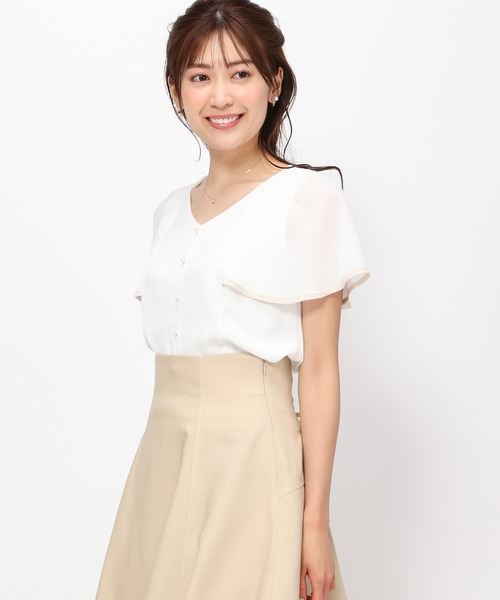 MISCH MASCH(ミッシュマッシュ)の「配色フレア袖ブラウス/MM418104(シャツ/ブラウス・レディース・ブラック×ホワイト/ホワイト/ブルー/ホワイト×ブラック・フリ-)」の2枚目の写真