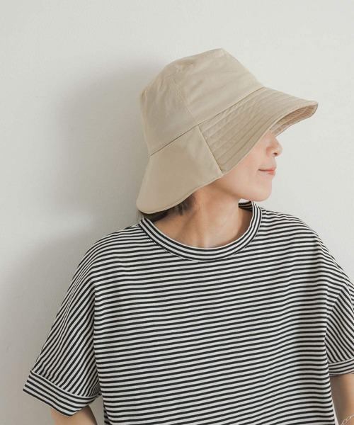 URBAN RESEARCH DOORS（アーバンリサーチドアーズ）の「撥水バケットハット（ハット・レディース・ライトベージュ/ブラック・-）」の9枚目の写真