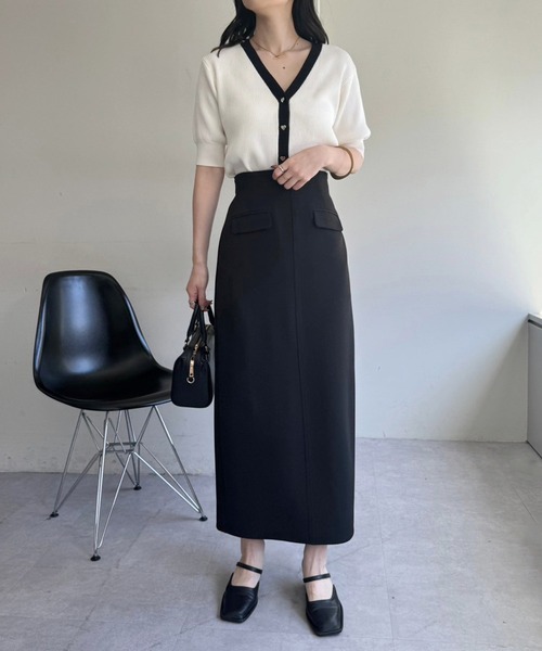 one after another NICE CLAUP（ワンアフターアナザーナイスクラップ）の「ハートボタンVネックカーディガン（カーディガン/ボレロ・レディース・オフホワイト/ホワイト×ブラック/ブラック系その他/イエロー/ホワイト系その他/ピンク・FREE）」の11枚目の写真