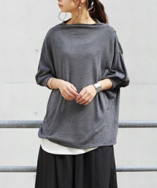 and it_（アンドイット）の「ボートネック大人カットソー（Tシャツ/カットソー・レディース・オフホワイト/ヘザーチャコール/ブラウン・M-L）」の3枚目の写真