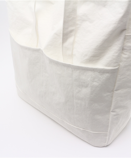 WHO'S WHO gallery（フーズフーギャラリー）の「KONBUトート（トートバッグ・メンズ・ホワイト/ブラック・FREE）」の8枚目の写真