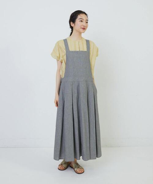 conges payes ADIEU TRISTESSE(コンジェ ペイエ アデュートリステス)の「コットンリネンワッシャーエプロンワンピース(ワンピース・レディース・ブラウン/グレー・38)」の2枚目の写真