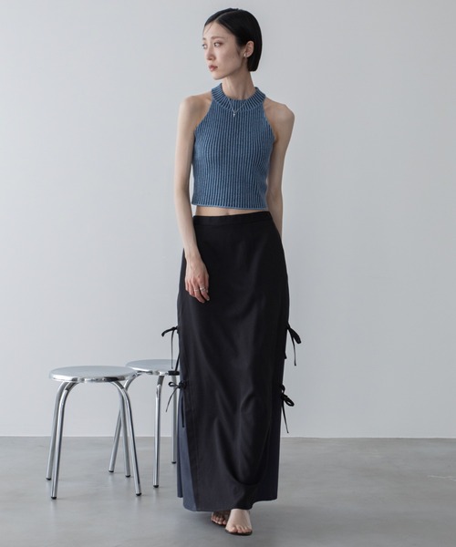 VACANCY(ヴァカンシー)の「サイドリボン配色ロングスカート(スカート・レディース・ブラック/グレー・LARGE/MEDIUM)」の4枚目の写真