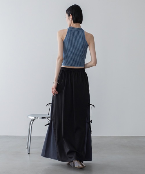 VACANCY(ヴァカンシー)の「サイドリボン配色ロングスカート(スカート・レディース・ブラック/グレー・LARGE/MEDIUM)」の7枚目の写真