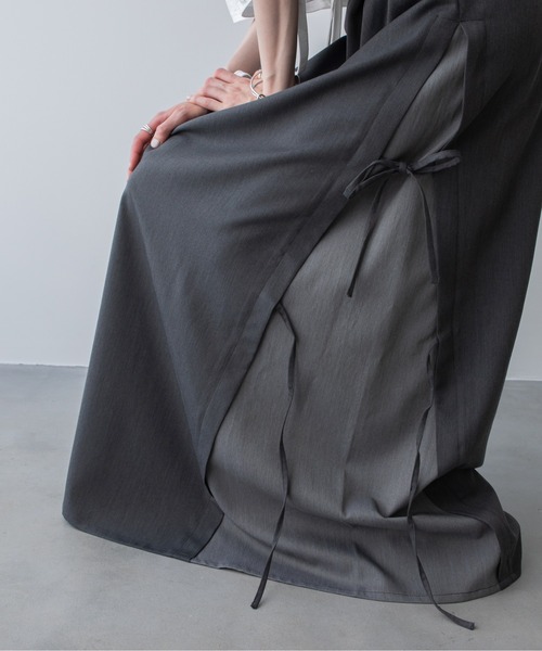 VACANCY(ヴァカンシー)の「サイドリボン配色ロングスカート(スカート・レディース・ブラック/グレー・LARGE/MEDIUM)」の16枚目の写真