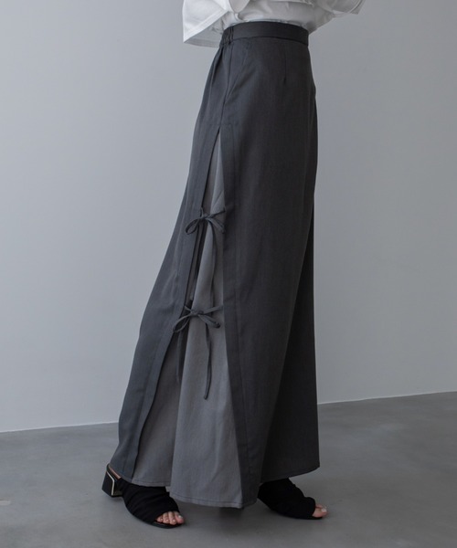 VACANCY(ヴァカンシー)の「サイドリボン配色ロングスカート(スカート・レディース・ブラック/グレー・LARGE/MEDIUM)」の11枚目の写真