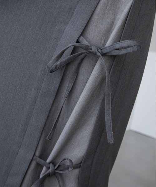 VACANCY(ヴァカンシー)の「サイドリボン配色ロングスカート(スカート・レディース・ブラック/グレー・LARGE/MEDIUM)」の15枚目の写真