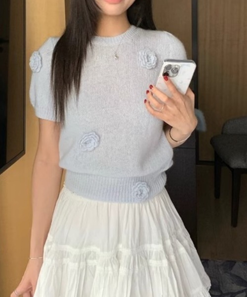 Vipoa(ヴィポア)の「flower decoration summer knit(ニット/セーター・レディース・アイボリー/ブルー・FREE)」の6枚目の写真