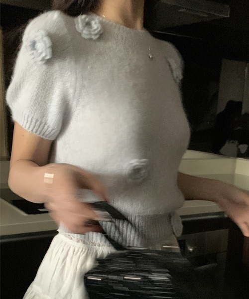 Vipoa(ヴィポア)の「flower decoration summer knit(ニット/セーター・レディース・アイボリー/ブルー・FREE)」の14枚目の写真