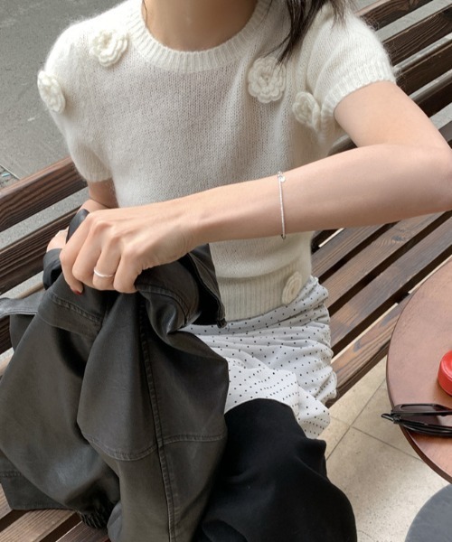 Vipoa(ヴィポア)の「flower decoration summer knit(ニット/セーター・レディース・アイボリー/ブルー・FREE)」の17枚目の写真