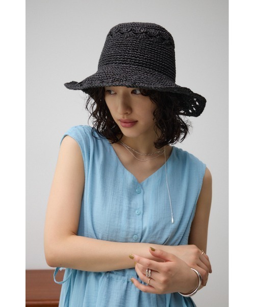 AZUL by moussy（アズールバイマウジー）の「オープンワークニッティングメッシュハット（キャップ・レディース・ブラック/ベージュ・FREE）」の4枚目の写真