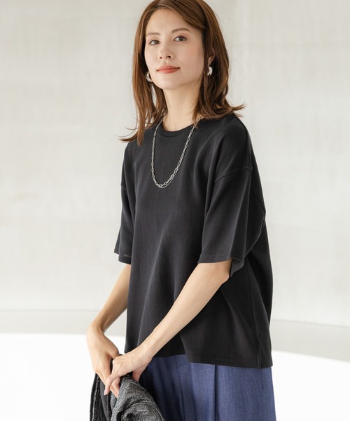 Elura（エルーラ）の「大人シアリラックスTシャツ/133649（Tシャツ/カットソー・レディース・ブラック/ベージュ/ホワイト・FREE）」の2枚目の写真