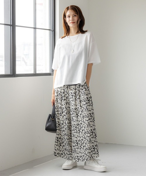 Elura（エルーラ）の「大人シアリラックスTシャツ/133649（Tシャツ/カットソー・レディース・ブラック/ベージュ/ホワイト・FREE）」の22枚目の写真