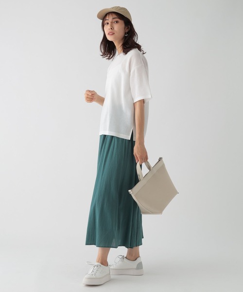 Elura（エルーラ）の「大人シアリラックスTシャツ/133649（Tシャツ/カットソー・レディース・ブラック/ベージュ/ホワイト・FREE）」の17枚目の写真