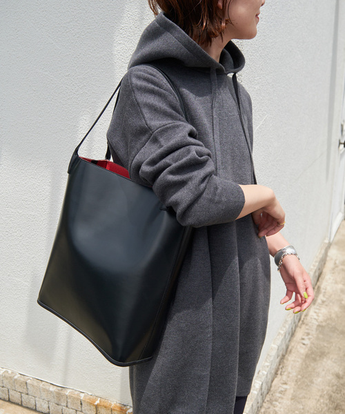 PIENI(ピエニ)の「PIENI / ピエニ CICACUI L SZB-38-7107(トートバッグ・レディース・ブラック・FREE)」の4枚目の写真