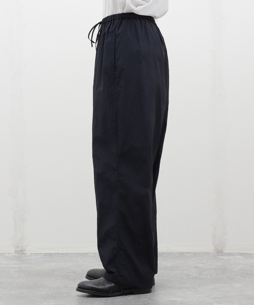 ATON（エイトン）の「ATON (エイトン) HANDE DYED NYLON OVER PANTS PRAGCW0204（スラックス・メンズ・ブラック/ネイビー・4/6）」の5枚目の写真