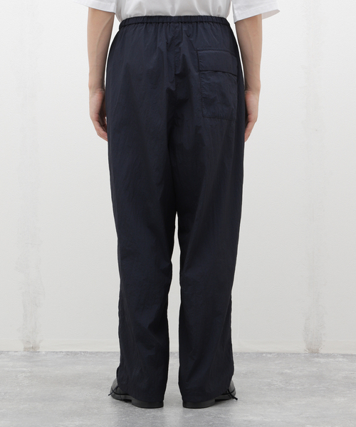 ATON（エイトン）の「ATON (エイトン) HANDE DYED NYLON OVER PANTS PRAGCW0204（スラックス・メンズ・ブラック/ネイビー・4/6）」の4枚目の写真