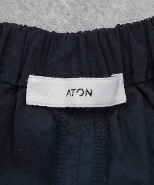 ATON（エイトン）の「ATON (エイトン) HANDE DYED NYLON OVER PANTS PRAGCW0204（スラックス・メンズ・ブラック/ネイビー・4/6）」の11枚目の写真