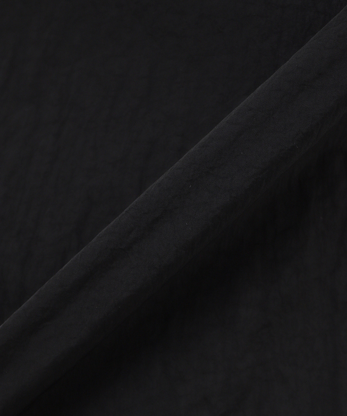 ATON（エイトン）の「ATON (エイトン) HANDE DYED NYLON OVER PANTS PRAGCW0204（スラックス・メンズ・ブラック/ネイビー・4/6）」の9枚目の写真