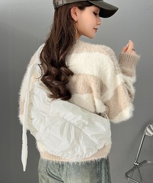 《Javaジャバコラボ》大人モード感漂う。シャイニーキルティングハーフムーンバッグ