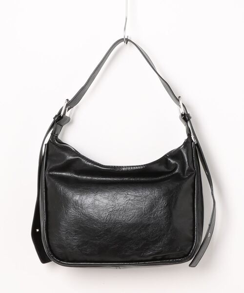 florist（フローリスト）の「【A4収納可・軽量】ワッシャーレザーアイレットショルダーバッグ/ 改良版（ショルダーバッグ・レディース・ブラック/モカ/オフホワイト/グレー/シルバー/ライトイエロー・FREE）」の9枚目の写真