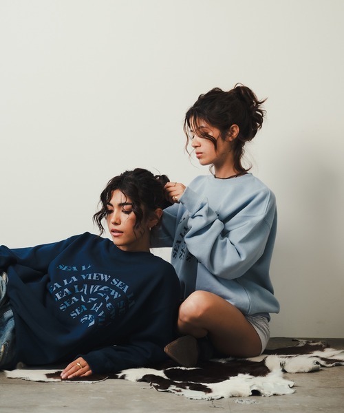 ROOPTOKYO（ループトウキョウ）の「【SEA LA VIEW / シーラビユウ】オーバーサイズ 英字ロゴプリントスウェット 裏毛 ユニセックス オーバーサイズ（スウェット・レディース・ホワイト/ネイビー/サックスブルー・L/M）」の18枚目の写真