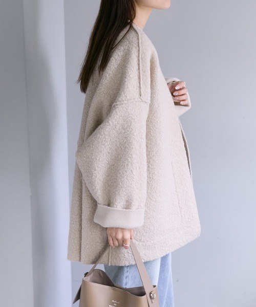 PUAL CE CIN（ピュアルセシン）の「フェイクリングウールリバーシブルトッパーコート（ノーカラーコート・レディース・モカ/ブラック/ライトベージュ・FREE）」の13枚目の写真