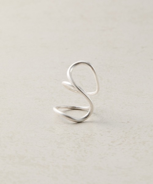 COLONY 2139（コロニートゥーワンスリーナイン）の「レイヤードラインリング（リング・レディース・ゴールド/シルバー・FREE）」の4枚目の写真