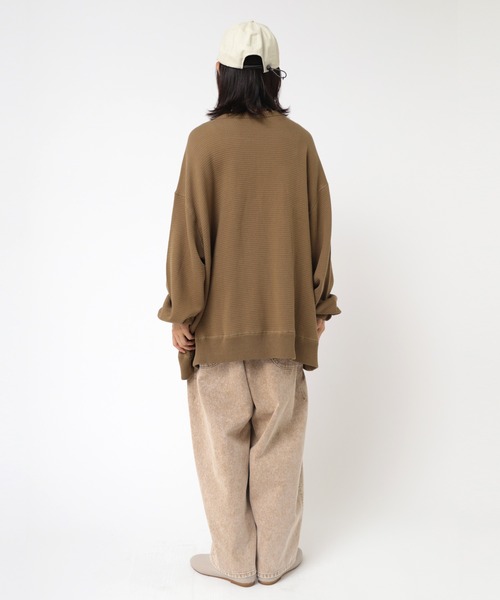 URCH RNA（アーチ アールエヌエー）の「R4268 ワイドストレートの