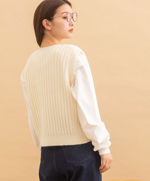 POU DOU DOU（プードゥドゥ）の「フラワー刺繍ニットベスト（ベスト・レディース・キナリ/ダークグレー/アイボリー・M）」の6枚目の写真