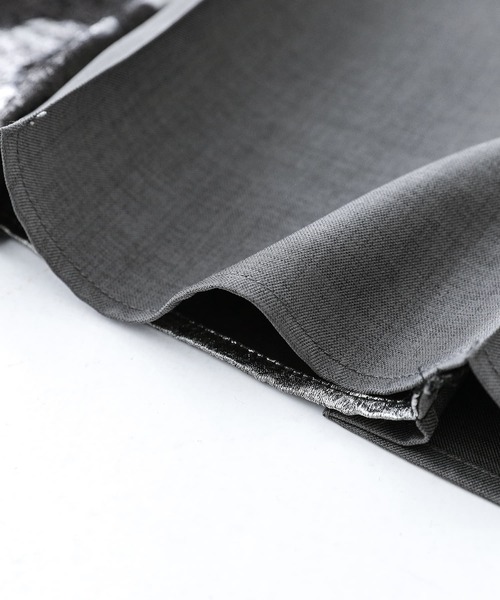 kOhAKU（コハク）の「『箔プリント切替フレアスカート』（スカート・レディース・ブラック/グレー・1/2）」の21枚目の写真