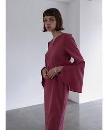frill detail bell sleeve slit onepiece