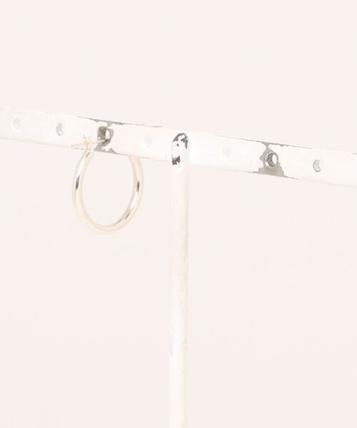 Pledge（プレッジ）の「【Pledge】Silver 925 Hoop Earrings Mini(ソロ)（ピアス（片耳用）・メンズ・シルバー・FREE）」の2枚目の写真