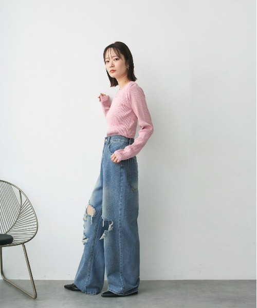 ad thie(アドティエ)の「ヴィンテージライク ダメージデニム(デニムパンツ・レディース・ブルー・SMALL/MEDIUM)」の6枚目の写真