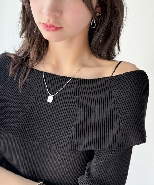 classicalelf(クラシカルエルフ)の「大人フェミニンな着こなし。オフショルリブニット(半袖)(Tシャツ/カットソー・レディース・グレイッシュベージュ/ブラック/オフホワイト/ブルー・X-LARGE/SMALL/MEDIUM/LARGE)」の20枚目の写真