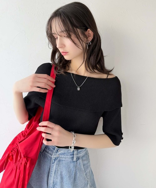 classicalelf(クラシカルエルフ)の「大人フェミニンな着こなし。オフショルリブニット(半袖)(Tシャツ/カットソー・レディース・グレイッシュベージュ/ブラック/オフホワイト/ブルー・X-LARGE/SMALL/MEDIUM/LARGE)」の17枚目の写真