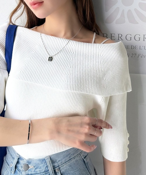 classicalelf(クラシカルエルフ)の「大人フェミニンな着こなし。オフショルリブニット(半袖)(Tシャツ/カットソー・レディース・グレイッシュベージュ/ブラック/オフホワイト/ブルー・X-LARGE/SMALL/MEDIUM/LARGE)」の10枚目の写真