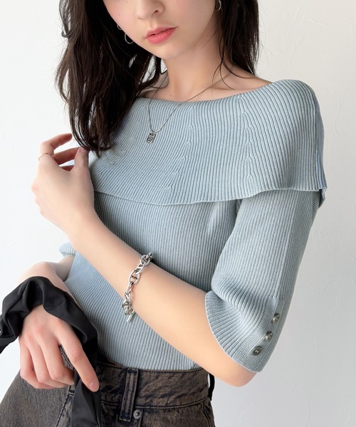 classicalelf(クラシカルエルフ)の「大人フェミニンな着こなし。オフショルリブニット(半袖)(Tシャツ/カットソー・レディース・グレイッシュベージュ/ブラック/オフホワイト/ブルー・X-LARGE/SMALL/MEDIUM/LARGE)」の9枚目の写真
