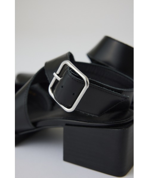 RIM.ARK（リムアーク）の「Wing tip sandal ウィングチップサンダル（サンダル・レディース・ブラック・39/38/37/36）」の10枚目の写真