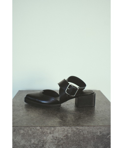 RIM.ARK（リムアーク）の「Wing tip sandal ウィングチップサンダル（サンダル・レディース・ブラック・39/38/37/36）」の19枚目の写真