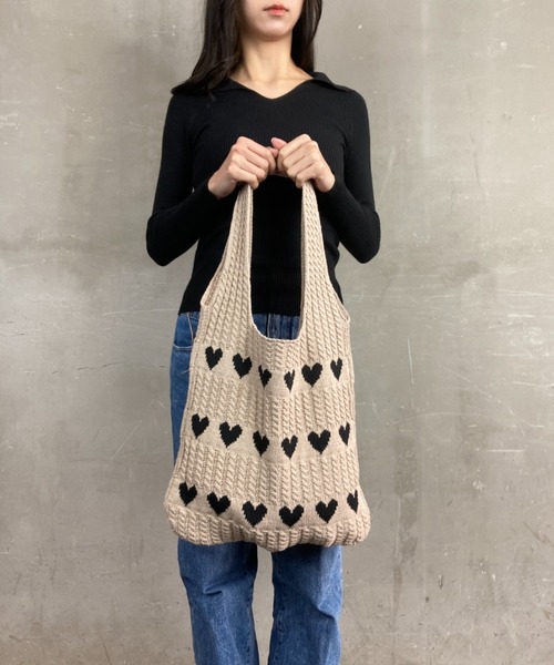 Loco Ocean(ロコオーシャン)の「ハート刺繍ニットバッグ トートバッグ(トートバッグ・レディース・ブラック/レッド/グリーン・ONE SIZE)」の4枚目の写真