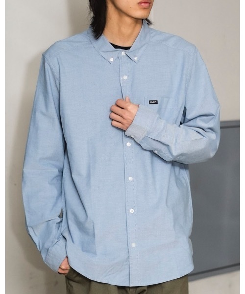 RVCA(ルーカ)の「RVCA メンズ THATLL DO STRETCH LS WOVEN 長袖シャツ 【2025年春夏モデル】/ルーカ胸ポケットワンポイントロングスリーブ長袖シャツ(シャツ/ブラウス・メンズ・ホワイト/ブルー・LARGE/MEDIUM/SMALL)」の1枚目の写真