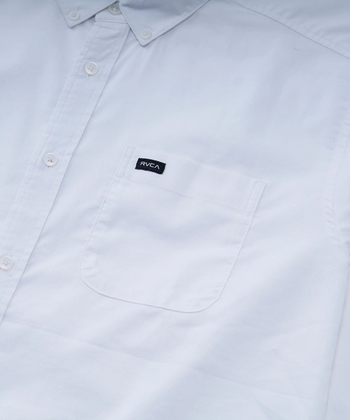 RVCA(ルーカ)の「RVCA メンズ THATLL DO STRETCH LS WOVEN 長袖シャツ 【2025年春夏モデル】/ルーカ胸ポケットワンポイントロングスリーブ長袖シャツ(シャツ/ブラウス・メンズ・ホワイト/ブルー・LARGE/MEDIUM/SMALL)」の4枚目の写真