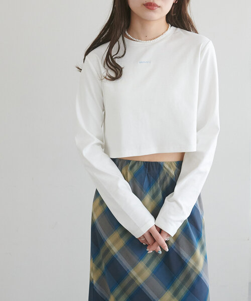 DISCOAT(ディスコート)の「【umm.】刺繍ロゴショート丈ロンT(Tシャツ/カットソー・レディース・グレー/オフホワイト・FREE)」の3枚目の写真
